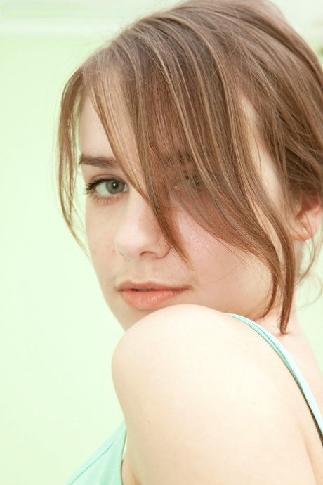 teen face pornographic img