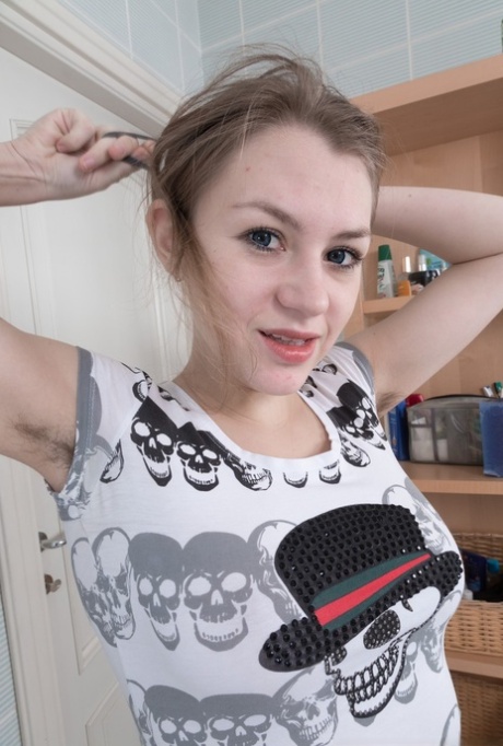 Kira Star nude star pic