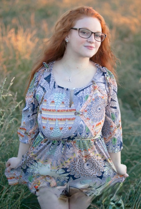 bbw glasses free sexy pic