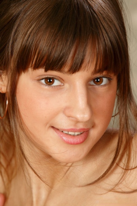cute face free xxx galleries