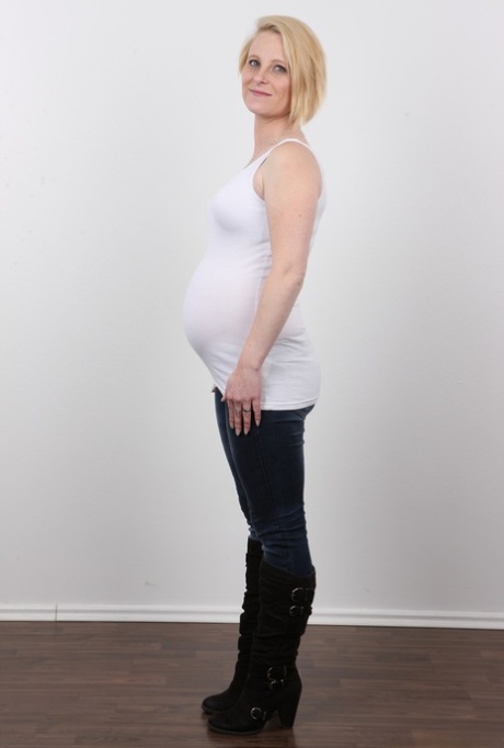 pregnant milf pornographic archive