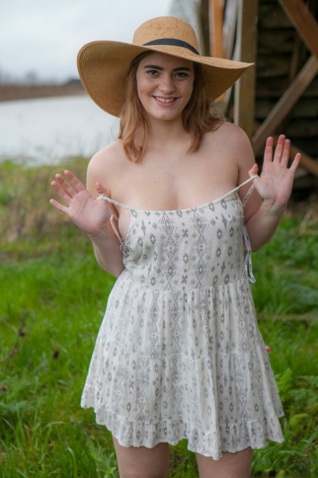 country girl beautiful porn photo
