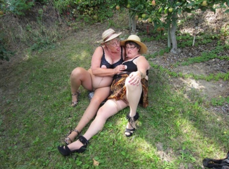 granny upskirt beautiful naked img