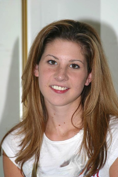 Lisa Marie beautiful model photo