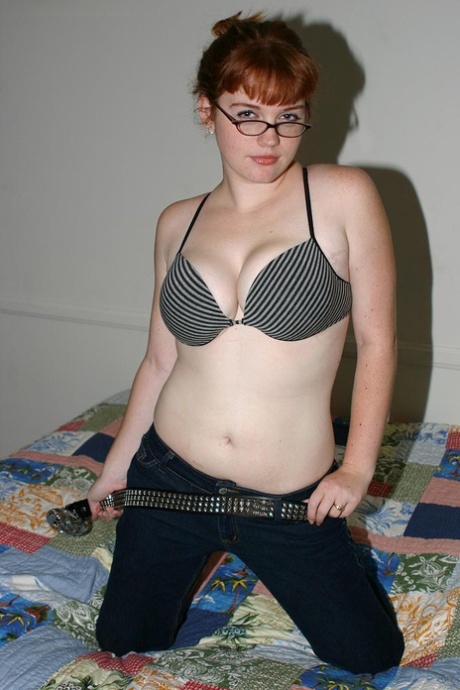chubby glasses sexy img