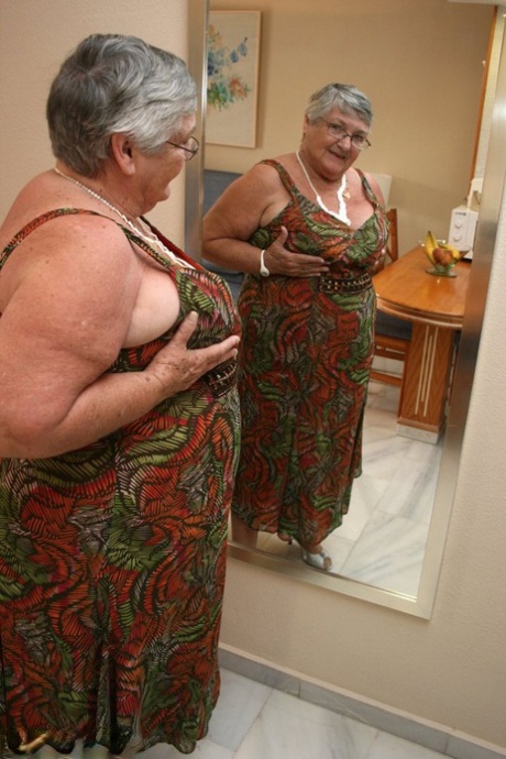 ssbbw granny porn gallery