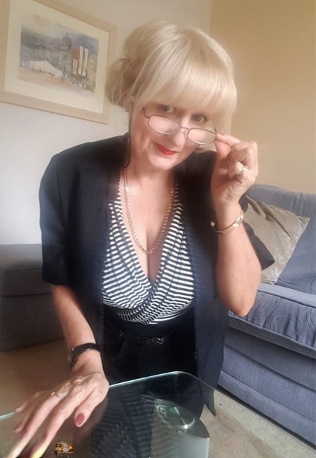 Lorna Blu sex pornstar photo