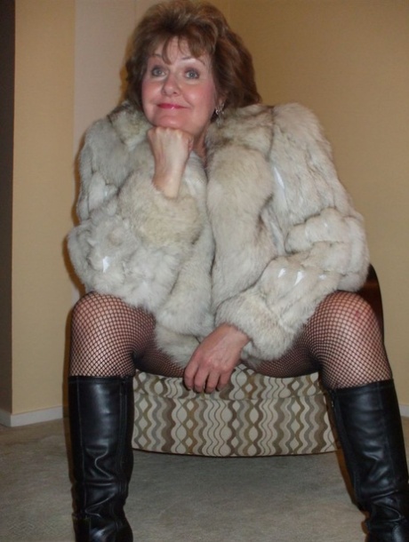 bbw boots beautiful nude photos