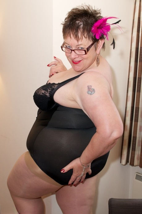 big booty granny sexy naked photos
