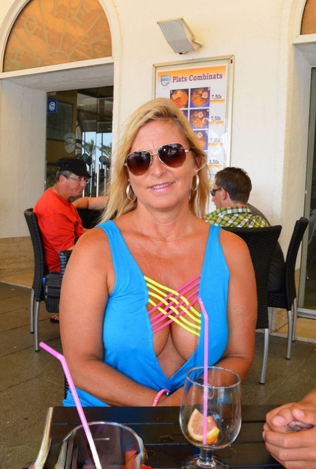 Nude Chrissy pornstar picture