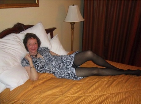 granny cougar free sex photos