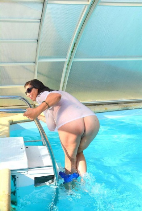 Lulu Lush pornstar adult pics