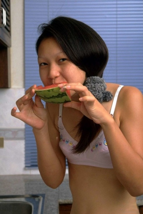 skinny asian hot nude galleries