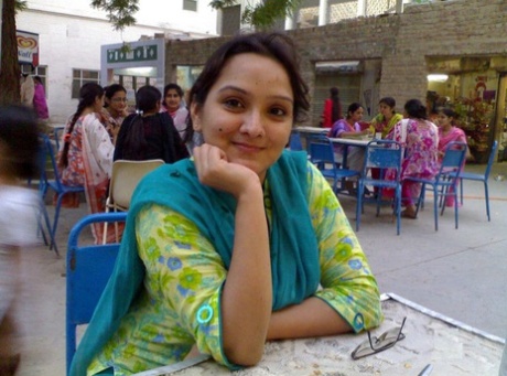 desi nice pictures