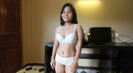 asian mom free nude img