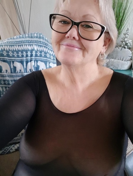 amateur granny sex photos