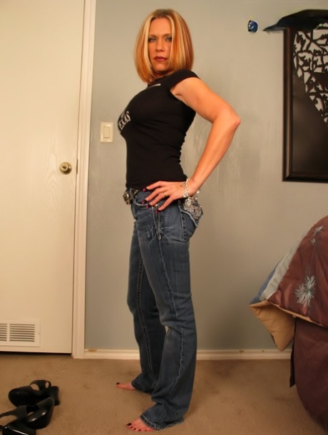mature jeans beautiful xxx photos