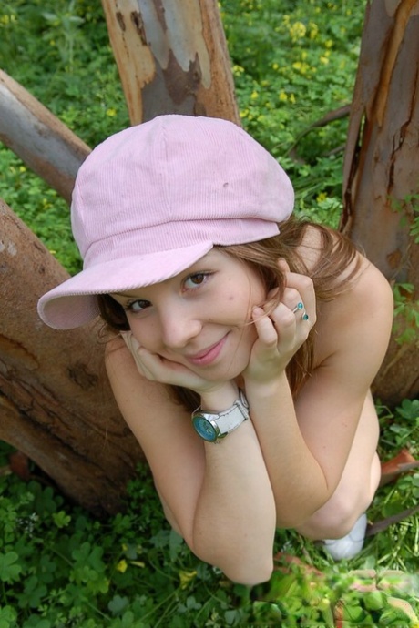 teen first time beautiful xxx image