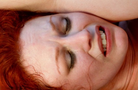milf face free nude archive