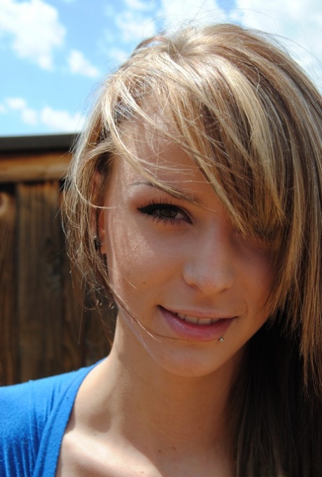 beautiful face nudes pictures