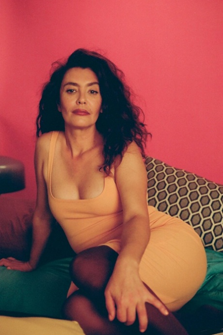 mature latina nice picture