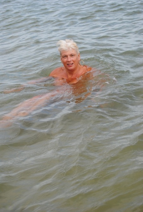 granny beach nudes gallery
