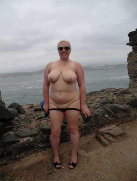 chubby bikini best pictures