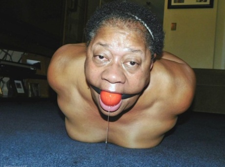 mature ebony bbw naked images