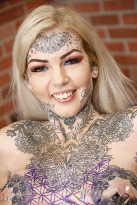 pierced nipples hot porn pic