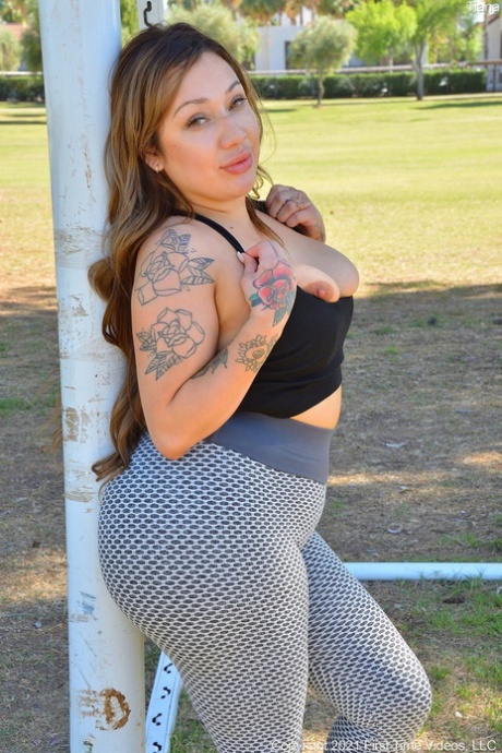 bbw yoga pants sexy nudes galleries