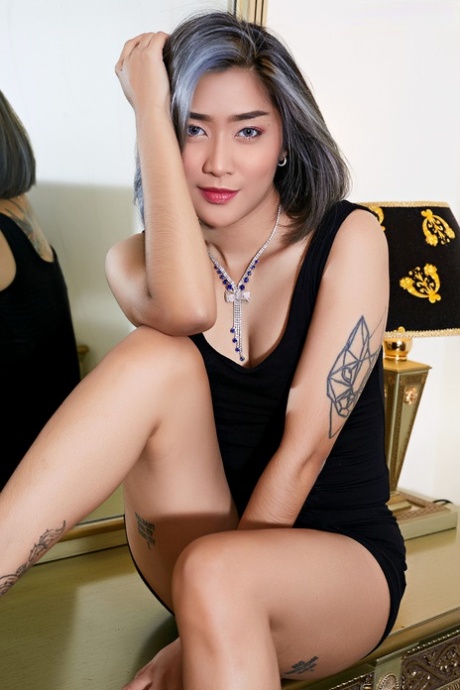 short hair asian erotic pic