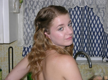 Dakota Burns nude model archive
