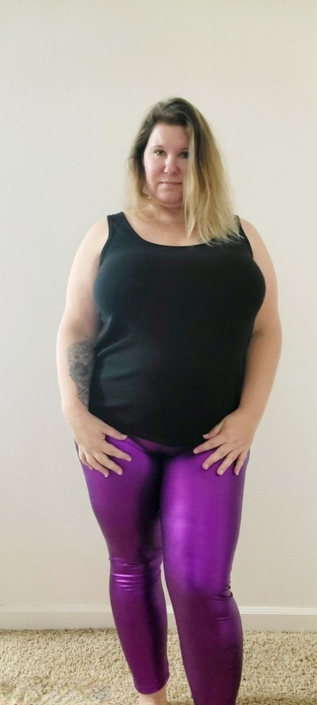 chubby yoga pants sexy nudes pictures