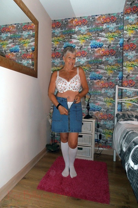 granny undressing free sex images