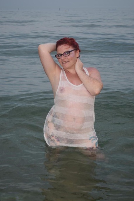 mature beach free sexy photos