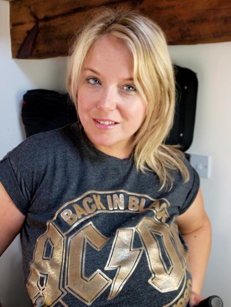 chubby amateur milf beautiful pics
