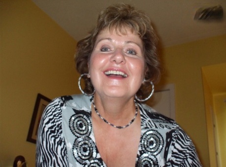 chubby face hot galleries