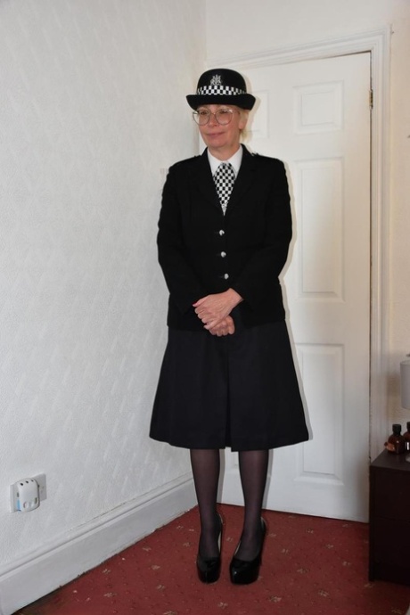 mature cosplay naked images