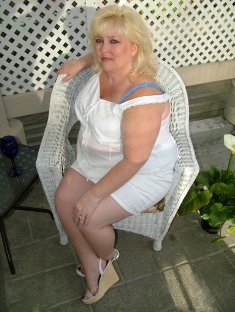 bbw high heels exclusive image