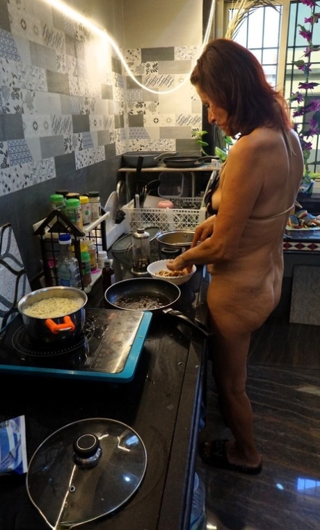 granny bikini sexy nudes galleries