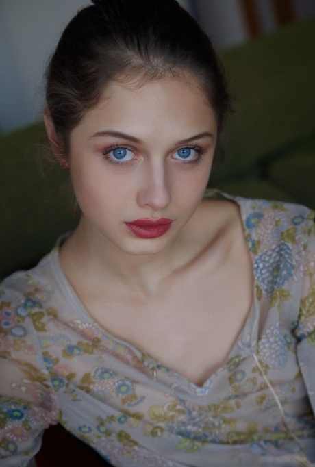 cute face free naked gallery