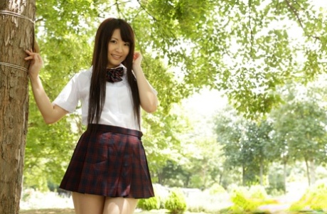 japanese schoolgirl perfect image