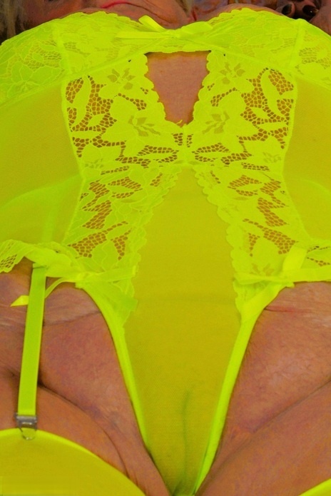 thick granny beautiful xxx pics