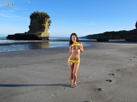 asian thong exclusive images