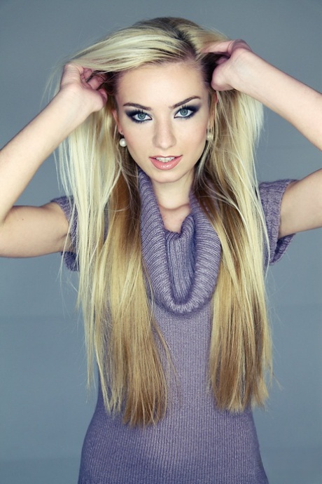 Diana Fox pornstar exclusive picture