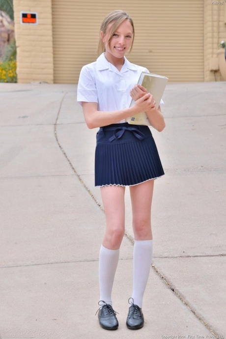 teen mini skirt sexy naked img