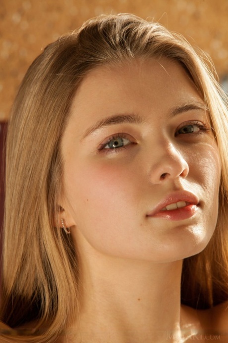 beautiful face nude img