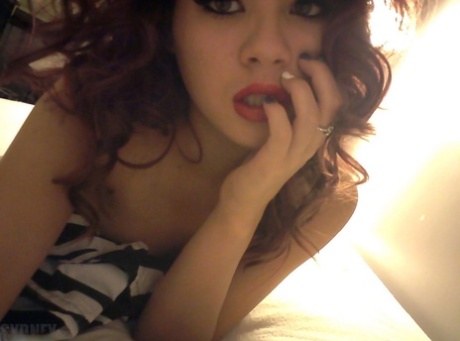 Sydney Mai nudes model photo