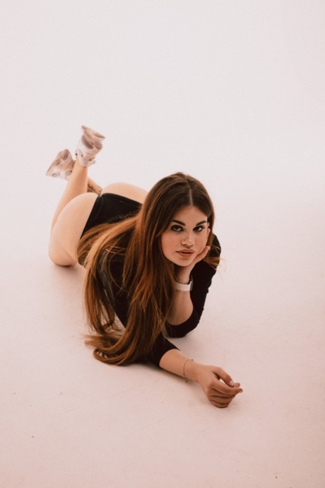 thick brunette hot sex img