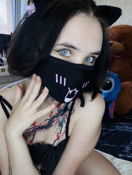 huge natural tits xxx pics